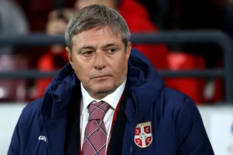 رغم الاتفاق مع رازوفيتش.. تقارير: الزمالك يفاوض ستويكوفيتش مدرب صربيا السابق